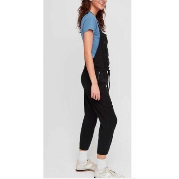 Aritiza Wilfred Free Valletta Overalls Cropped Twill Overalls in Black Sz. Small - Picture 5 of 10